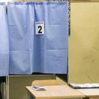 Sondaggio politico, Fratelli d'Italia cala e Pd sale Sondaggio politico, Fratelli d'Italia cala e Pd sale