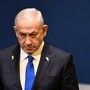 Hamas consegna corpo di un altro ostaggio. Mandato arresto per Netanyahu da Turchia: &quot;Genocidio&quot;