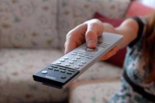 Ascolti tv, la replica di 'Montalbano' vince la prima serata con il 15,9%