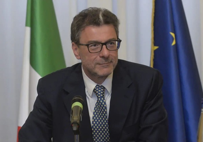 Moody’s promuove l’Italia, Giorgetti “Fiducia nel Paese” Moody’s promuove l’Italia, Giorgetti “Fiducia nel Paese”