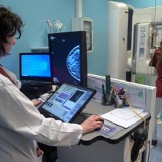 In Italia 950mila le donne col cancro al seno, Rete oncologica pazienti Italia: 'fare almeno 150 munti attività fisica a settimana' In Italia 950mila le donne col cancro al seno, Rete oncologica pazienti Italia: 'fare almeno 150 munti attività fisica a settimana'