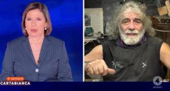 E' sempre Cartabianca, lite furiosa tra Bianca Berlinguer e Mauro Corona: "Strappo il contratto" E' sempre Cartabianca, lite furiosa tra Bianca Berlinguer e Mauro Corona: "Strappo il contratto"