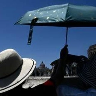 Caldo record, l’anticiclone infiamma l’Italia: ma sono in arrivo forti temporali