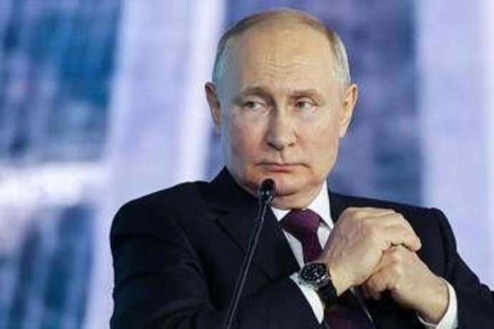 Putin, compleanno di guerra: &quot;Russia avanti tutta, Ucraina spalle al muro&quot;