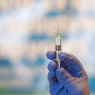 Influenza, Sanofi: "Vaccino ad alto dosaggio superiore nel ridurre ricoveri in over 65" Influenza, Sanofi: "Vaccino ad alto dosaggio superiore nel ridurre ricoveri in over 65"