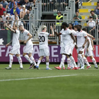 Pulisic e Gimenez espugnano il Penzo, Venezia-Milan 0-2