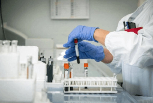 Cordoma del sacro, italiano il primo studio al mondo sull'efficacia dell'adroterapia Cordoma del sacro, italiano il primo studio al mondo sull'efficacia dell'adroterapia