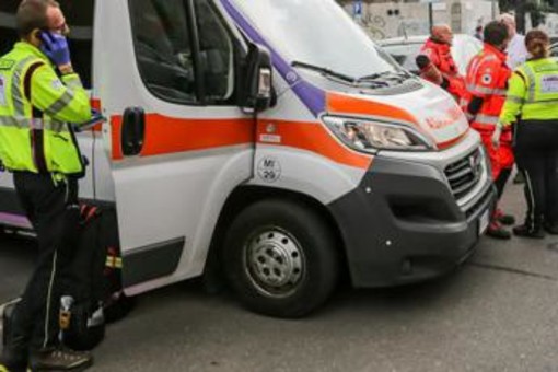 Cuneo, auto fuori strada: l'incidente a Vezza d'Alba, 2 morti e 3 feriti