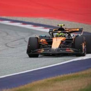 Gp Austria, Norris in pole position davanti a Leclerc. La griglia di partenza