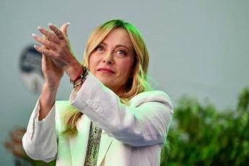 Meloni celebra record governo a Bari e lancia la sfida: "Il meglio deve ancora venire" Meloni celebra record governo a Bari e lancia la sfida: "Il meglio deve ancora venire"