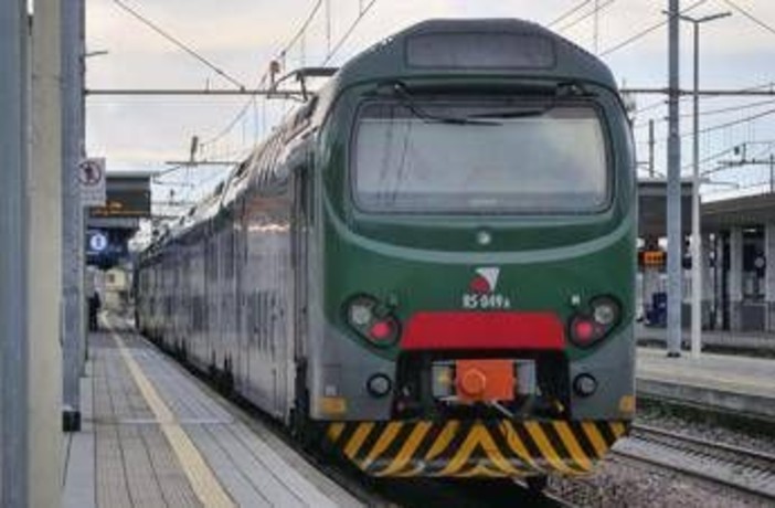 Sciopero generale 18 maggio, dai treni alla scuola: chi si ferma e perché