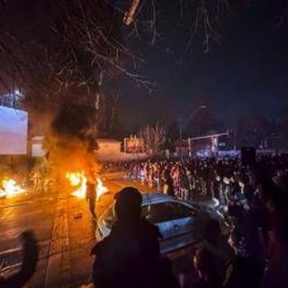 Iran, dilaga la protesta. Blackout internet da oltre 60 ore in tutto il Paese