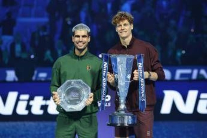 Alcaraz: &quot;Io e Sinner ossessionati l'uno dall'altro. Big three? Sono lontano&quot;