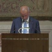 Schillaci: "Farmaci equivalenti chiave per la sostenibilità del Ssn, lavoriamo a governance moderna ed efficiente" Schillaci: "Farmaci equivalenti chiave per la sostenibilità del Ssn, lavoriamo a governance moderna ed efficiente"