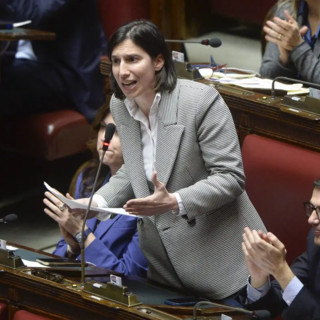 Groenlandia, Schlein “Da Meloni serviva presa di posizione netta su Trump”