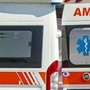 Ufficiale giudiziario bussa per sfrattarlo, lui si getta da sesto piano: morto 71enne