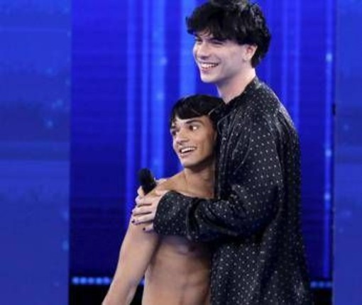 Ascolti tv, finale 'Amici' domina prime time domenica