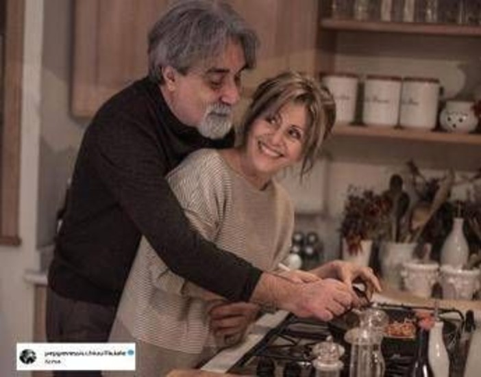 Peppe Vessicchio, accanto a lui la moglie Enrica e la figlia Alessia: una 'famiglia al femminile' Peppe Vessicchio, accanto a lui la moglie Enrica e la figlia Alessia: una 'famiglia al femminile'