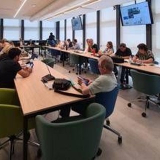 Sanità, accordo Aran-sindacati sul rinnovo del contratto: aumenti fino a 172 euro al mese