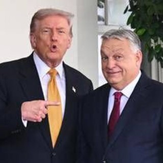Trump accoglie Orban alla Casa Bianca: "Incontro con Putin? Vorrei fosse a Budapest" Trump accoglie Orban alla Casa Bianca: "Incontro con Putin? Vorrei fosse a Budapest"