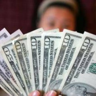 Dazi Usa e dollaro in calo, per analisti il danno è ormai fatto