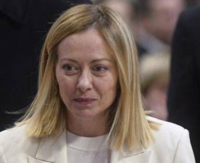 Post con minacce e offese a premier Meloni, rinviato a giudizio 47enne