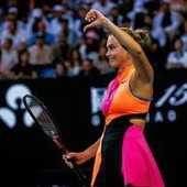 Sabalenka, prove di matrimonio a Indian Wells: in campo... con il velo da sposa