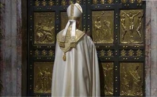 Giubileo, Papa chiude la Porta Santa di S. Pietro aperta da Francesco