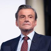 Ucraina-Russia, Calenda: "Putin pronto ad attacco limitato in Europa" Ucraina-Russia, Calenda: "Putin pronto ad attacco limitato in Europa"