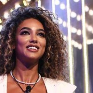 Verissimo, Samira Lui: &quot;Gerry Scotti è un colosso, sono davvero fortunata&quot;