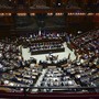 Dalla Camera via libera definitivo con 216 sì, la manovra è legge Dalla Camera via libera definitivo con 216 sì, la manovra è legge