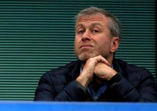 Ucraina, Abramovich darà soldi a Kiev: 2,5 miliardi dalla vendita del Chelsea