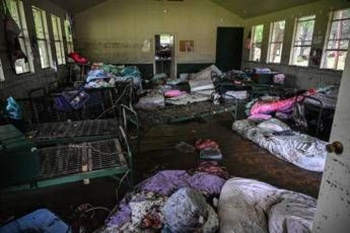 Alluvione Texas, oltre 50 i morti: 15 sono bambini. Se cercano i dispersi