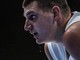 Nba, Jokic stop per infortunio al ginocchio: fermo un mese