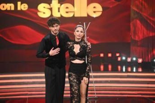 Ballando, Delogu 'esausta' prima della finale: "Stiamo provando a sopravvivere" Ballando, Delogu 'esausta' prima della finale: "Stiamo provando a sopravvivere"