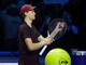 Atp Finals, Sinner serve troppo forte e... rompe la racchetta contro Shelton
