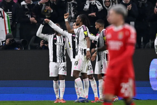 La Juve regola il Benfica grazie a McKennie e Thuram e si assicura i playoff La Juve regola il Benfica grazie a McKennie e Thuram e si assicura i playoff