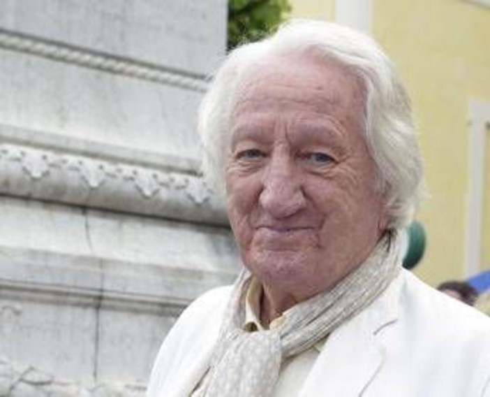 Addio a Forattini, il ricordo dei politici. Bertinotti: "Craxi con stivali alla Mussolini e Berlinguer in vestaglia nella storia" Addio a Forattini, il ricordo dei politici. Bertinotti: "Craxi con stivali alla Mussolini e Berlinguer in vestaglia nella storia"