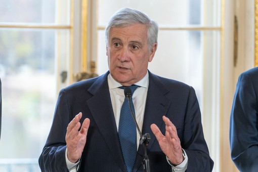 Tajani “Roma centro del mondo, da qui spinta per la pace”