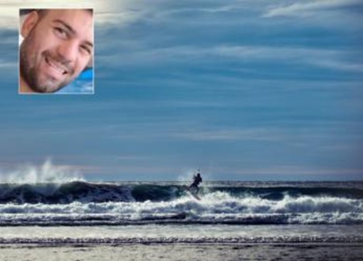 Corpo ritrovato in mare in Libia, potrebbe essere del kitesurfer Mimmo Piepoli scomparso dal 1° maggio Corpo ritrovato in mare in Libia, potrebbe essere del kitesurfer Mimmo Piepoli scomparso dal 1° maggio
