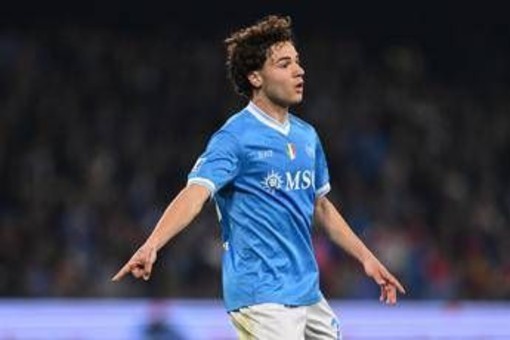 Napoli, infortunio e fasciatura per Vergara: cos'è successo con il Torino