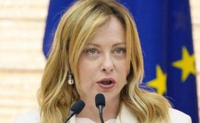 Iran, Meloni sente Erdogan e leader europei: "Italia farà la sua parte". Allerta su energia e sicurezza