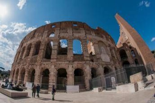 Far west dei biglietti del Colosseo, la denuncia delle guide turistiche contro il 'secondary ticketing'