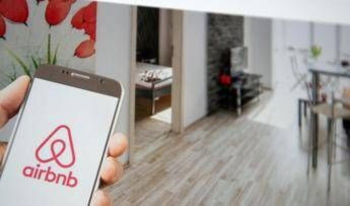 Turismo, Airbnb amplia la sua offerta﻿