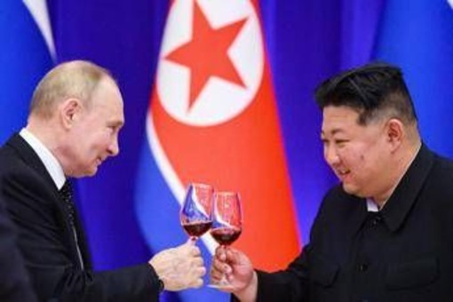 Tra colloqui e scambi, si rafforzano i legami Putin-Kim. Ma il rapporto resta sbilanciato: l'analisi