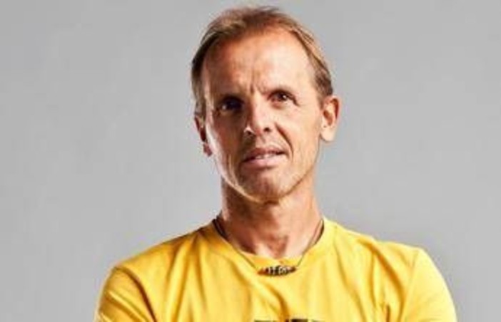 Malore per l'alpinista Simone Moro sull'Himalaya: "Ricoverato, ora sta meglio" Malore per l'alpinista Simone Moro sull'Himalaya: "Ricoverato, ora sta meglio"