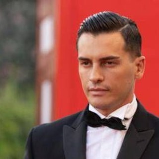 Finiti i braccialetti elettronici, resta senza anche Alessandro Basciano