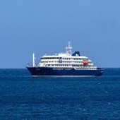 Hantavirus su nave da crociera, ultimo bilancio: sette casi e tre morti. La MV Hondius attraccherà alle Canarie