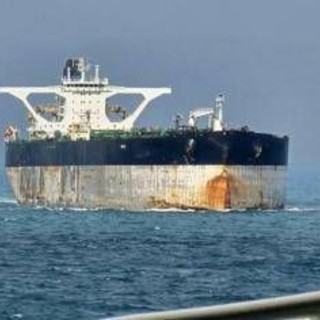 Venezuela, il piano Usa per il dopo Maduro. Sequestrate due petroliere della flotta ombra