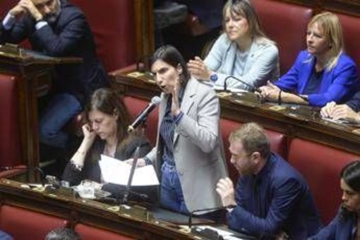 Schlein all'attacco: &quot;Flottilla per creare problemi a governo? Meloni esca da megalomania&quot;